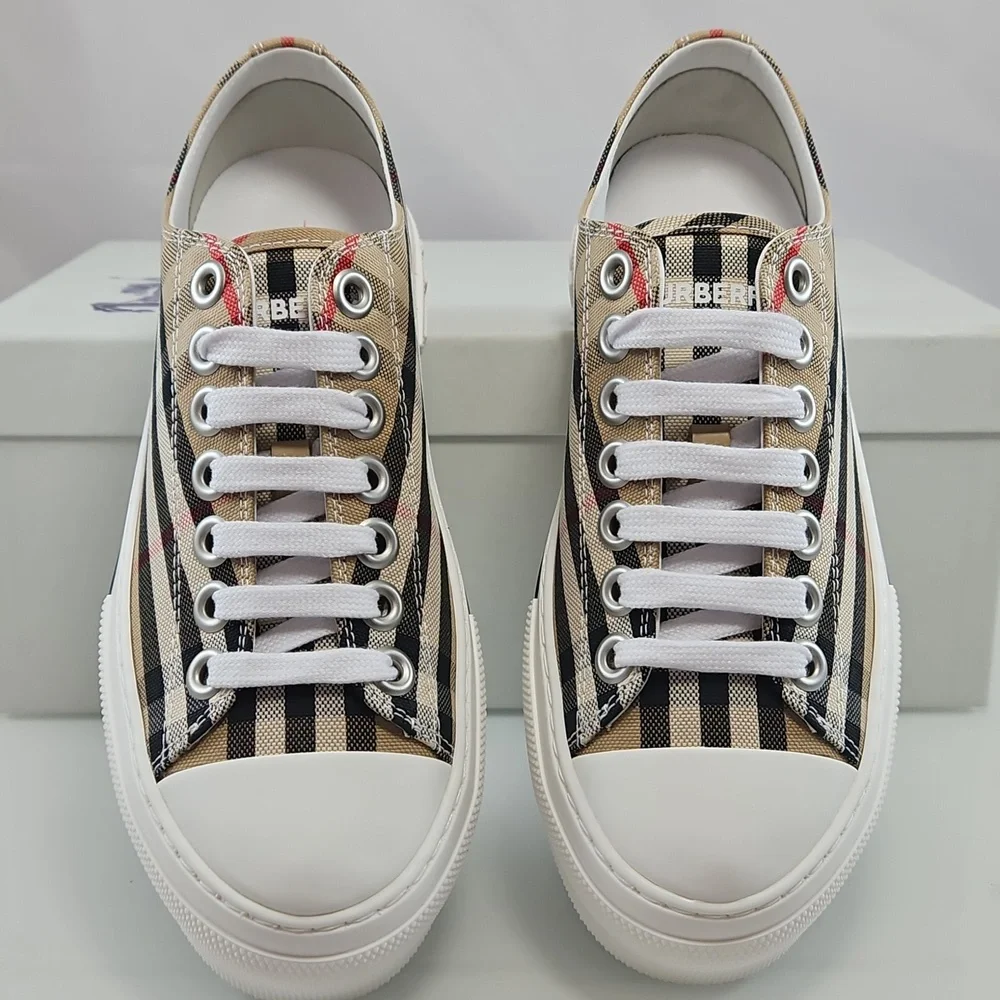 NEW! Burberry Jack Vintage Check Platform Low Top Sneakers Size 5.5 - Picture 10 of 16